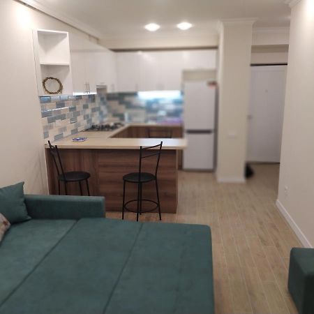 Apartment In Yerevan City Center, Pushkin Bagian luar foto