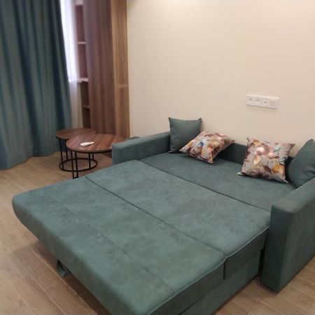 Apartment In Yerevan City Center, Pushkin Bagian luar foto