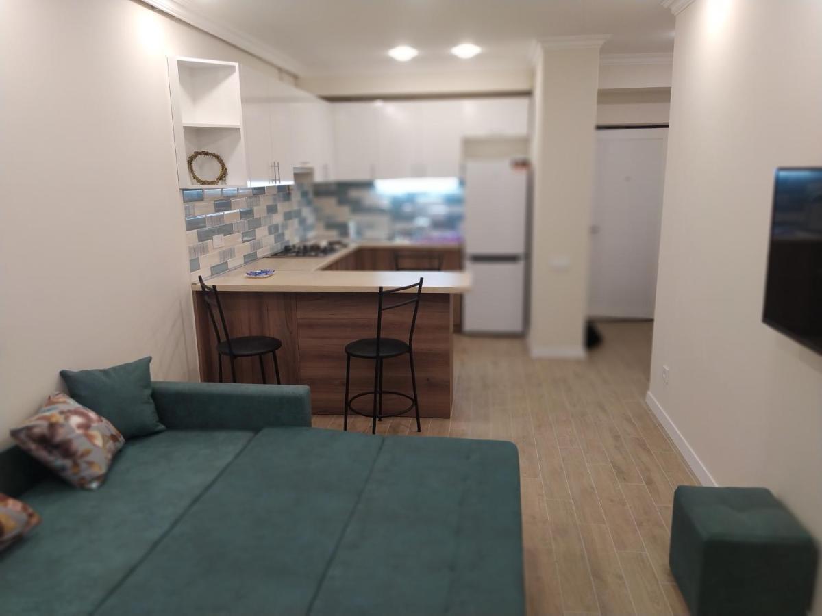 Apartment In Yerevan City Center, Pushkin Bagian luar foto