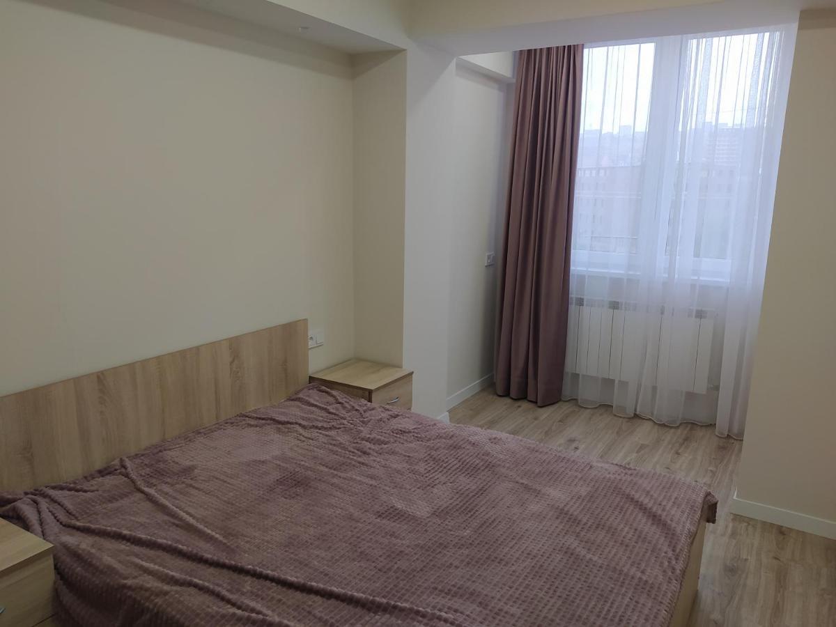 Apartment In Yerevan City Center, Pushkin Bagian luar foto